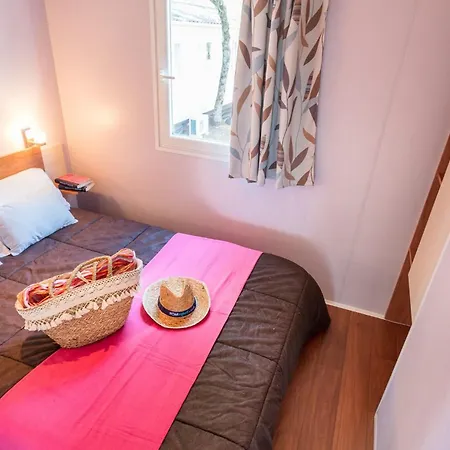 Alannia El Pinar Kamp alanı *