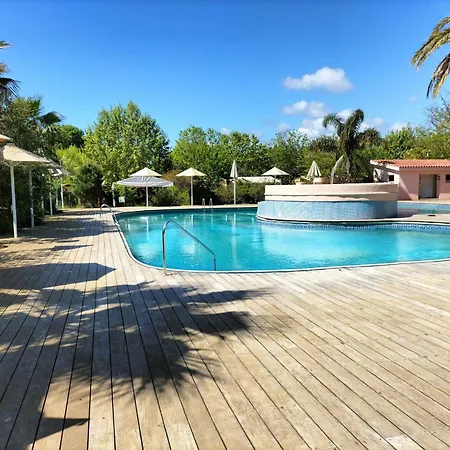 Alannia El Pinar Kamp alanı